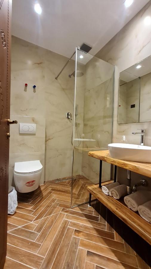 Neokulla Hotel - By Kol Gjoni Valbone Bagian luar foto