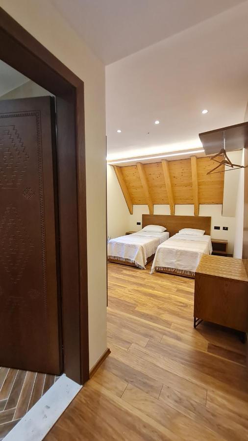 Neokulla Hotel - By Kol Gjoni Valbone Bagian luar foto